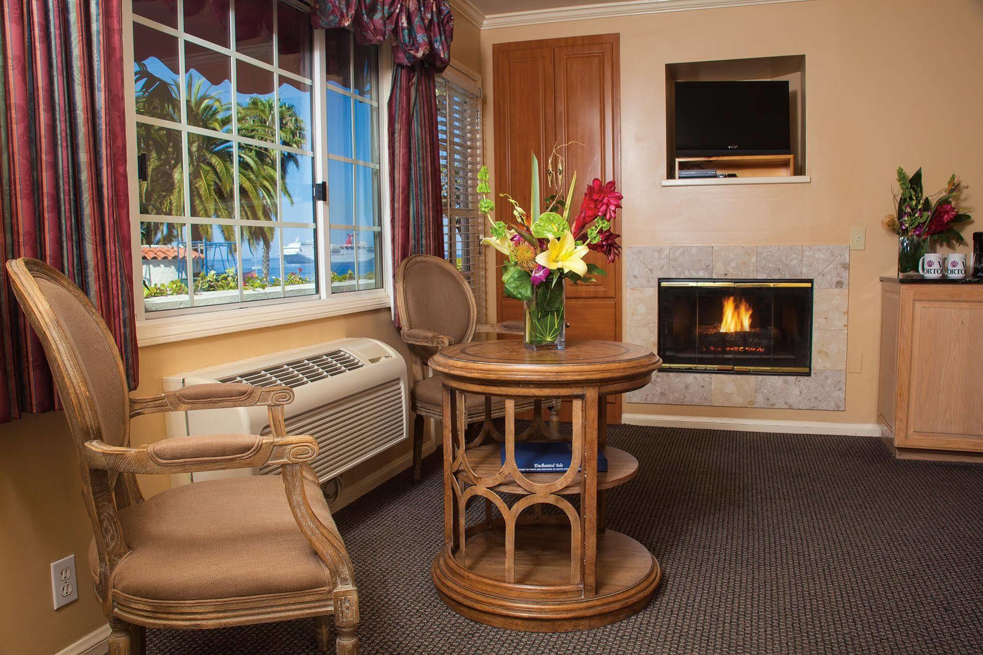 Bellanca Hotel Avalon